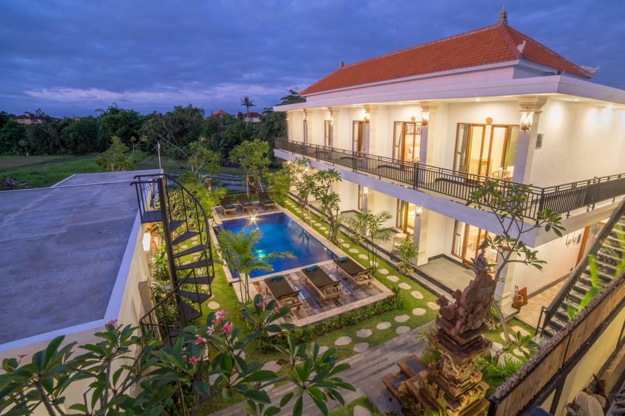 Lila Loka Homestay Canggu  Exterior photo