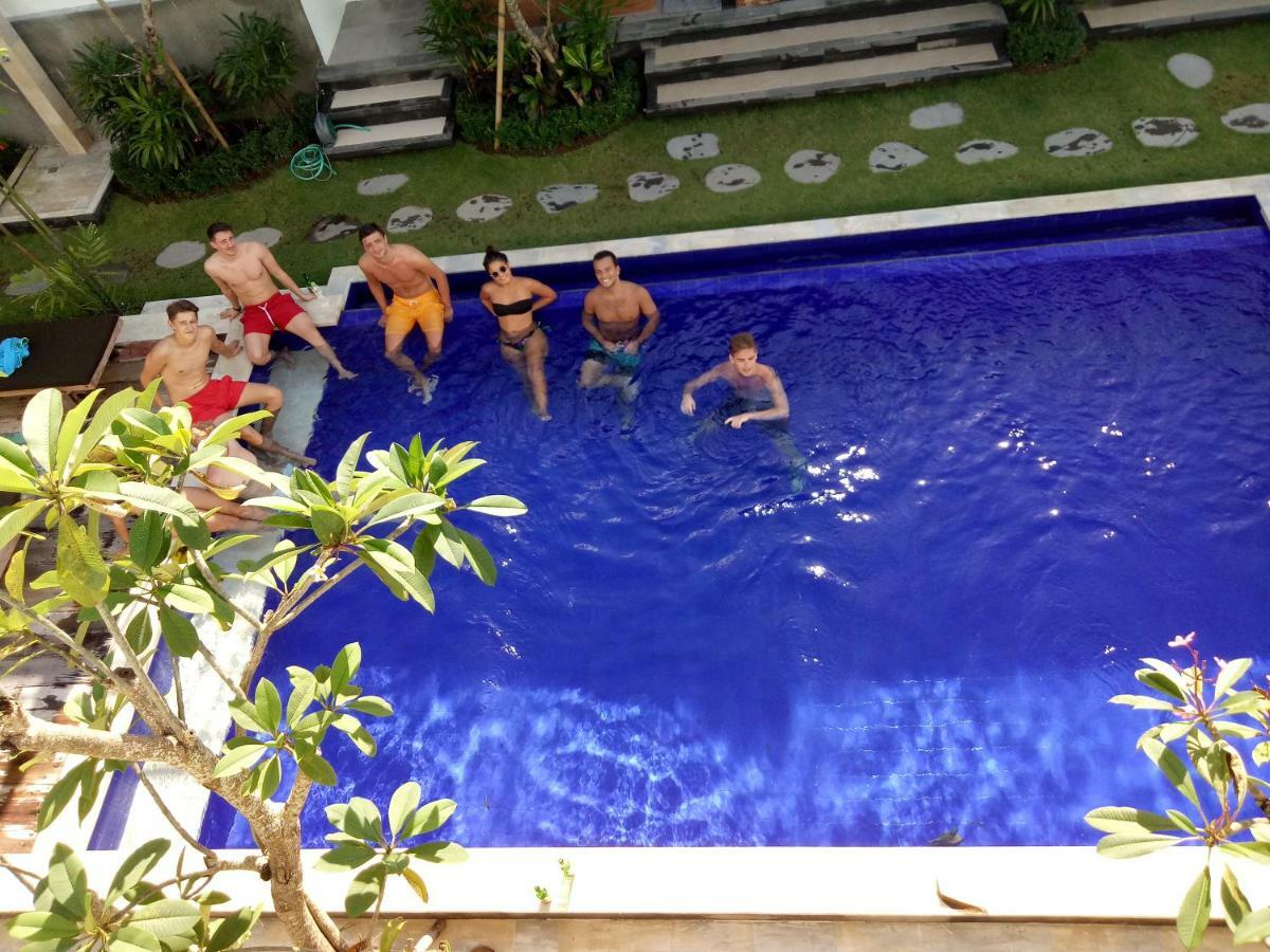 Lila Loka Homestay Canggu  Exterior photo