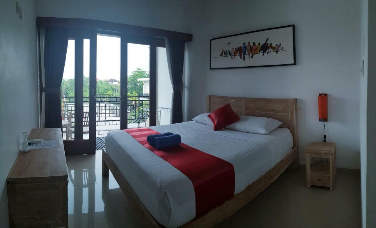 Lila Loka Homestay Canggu  Exterior photo